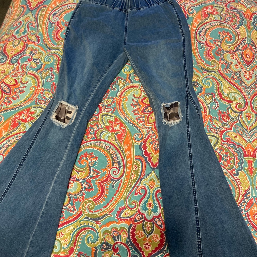 Lg boutique stretch bell bottoms